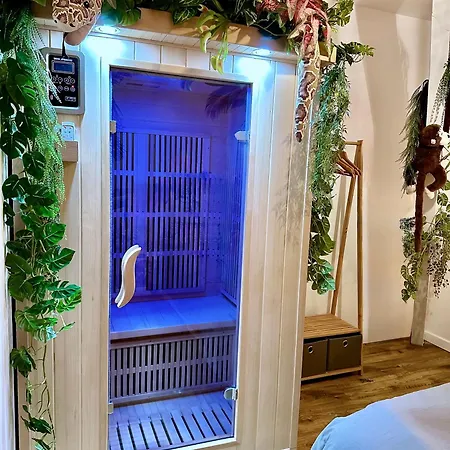 Jungle évasion, - Jacuzzi&sauna Appartement *