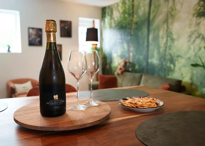 Διαμέρισμα Jungle Evasion, - Jacuzzi & Sauna Επερνέ